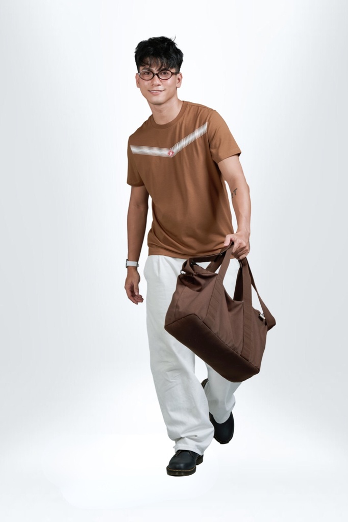 TSHIRT nam hoạ tiết chữ V