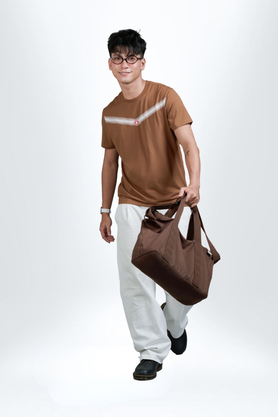 [PKPTS039MW25WHM] TSHIRT nam hoạ tiết chữ V (Trắng, M)